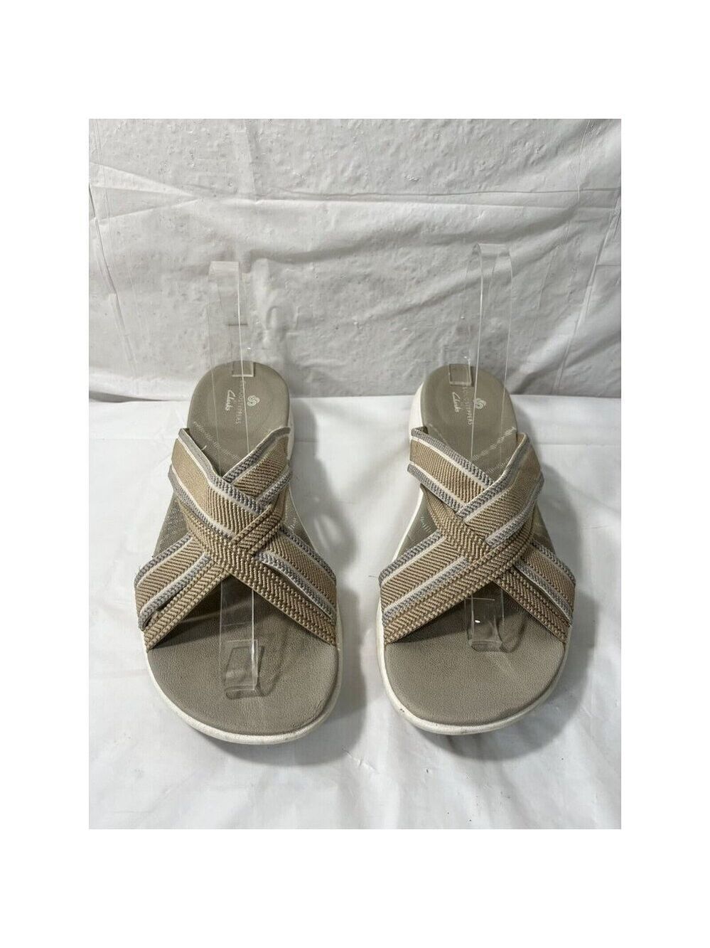 Clarks Sandals Womens 9M Beige Sand Cloudstepper Mira Isle Slip On Comfort